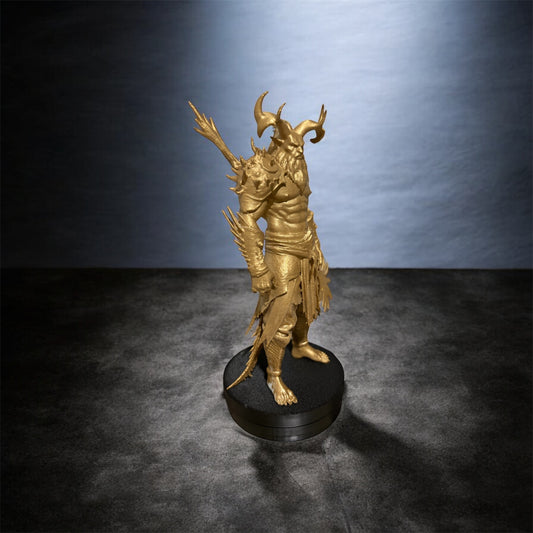 Golden Horned Demon Warrior Figurine – 17 cm Tall Fantasy Collectible with Rotating Base